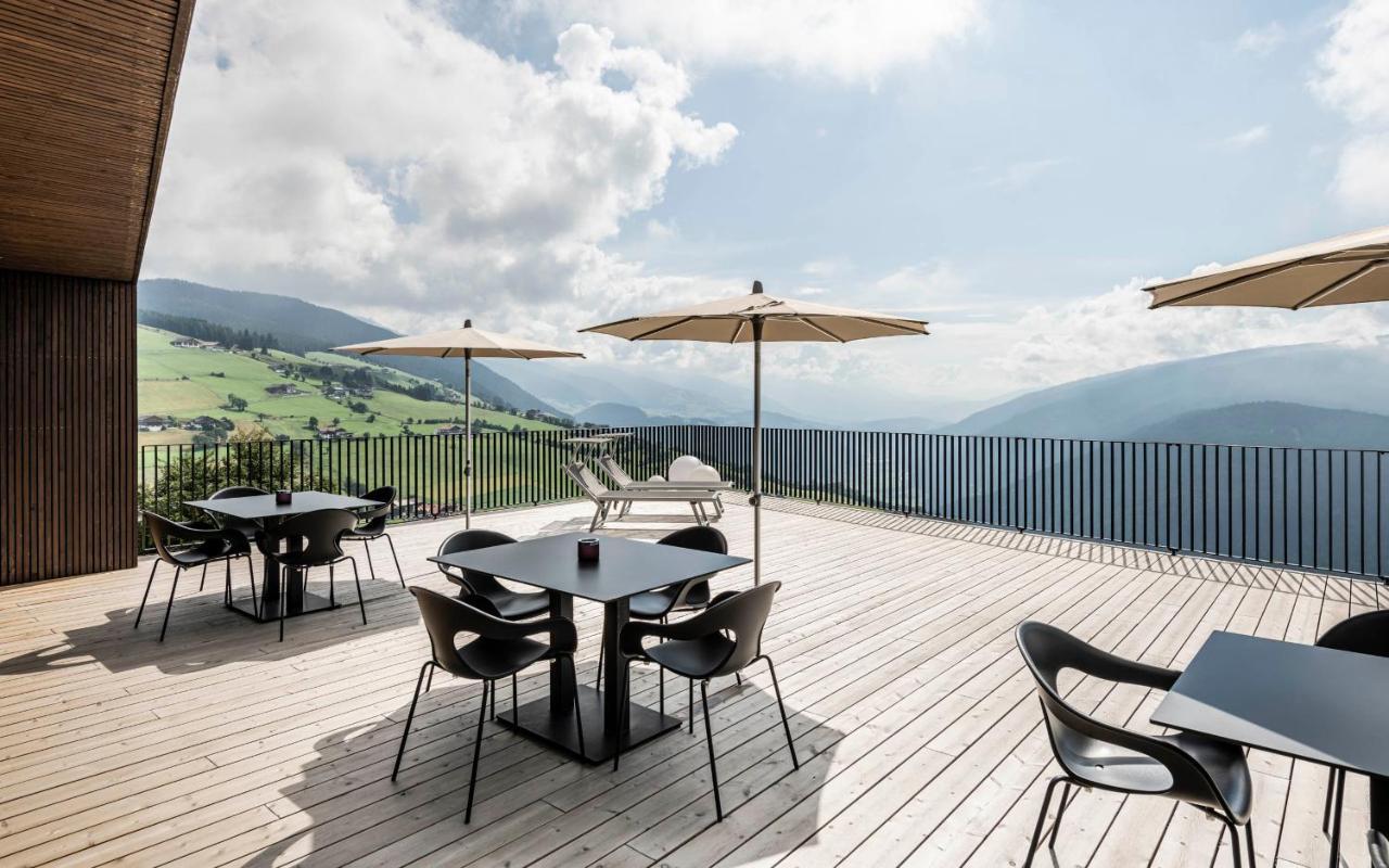 Aparthotel Panorama Living Dolomites Maranza Bagian luar foto